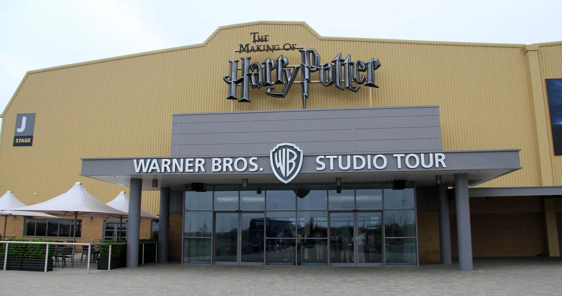 warner-bros-hertfordshire